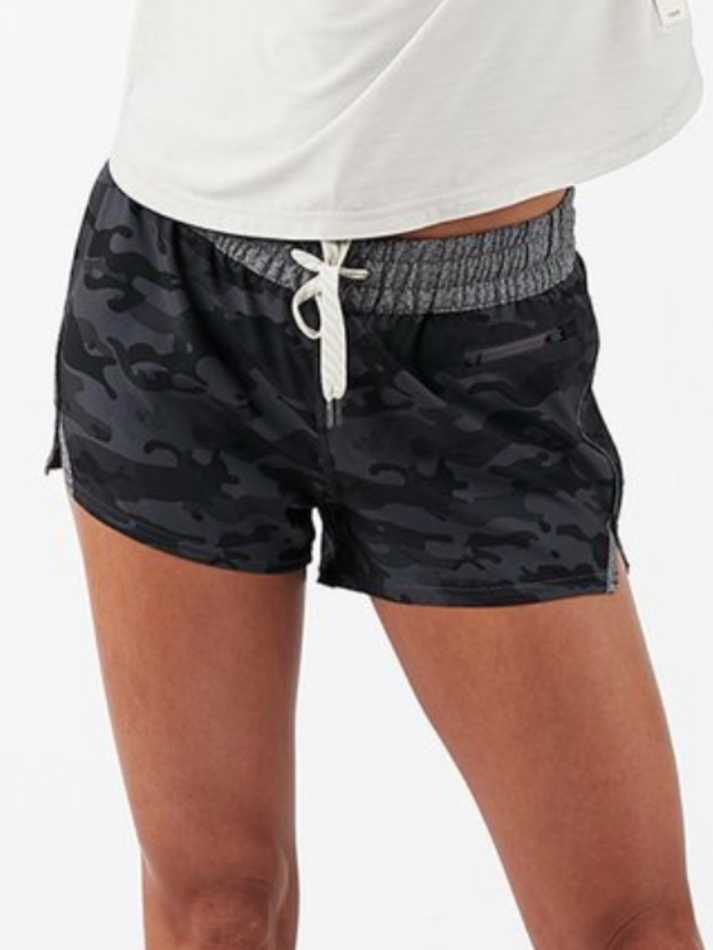 Vuori Women’s Clementine Camo Shorts Size Small